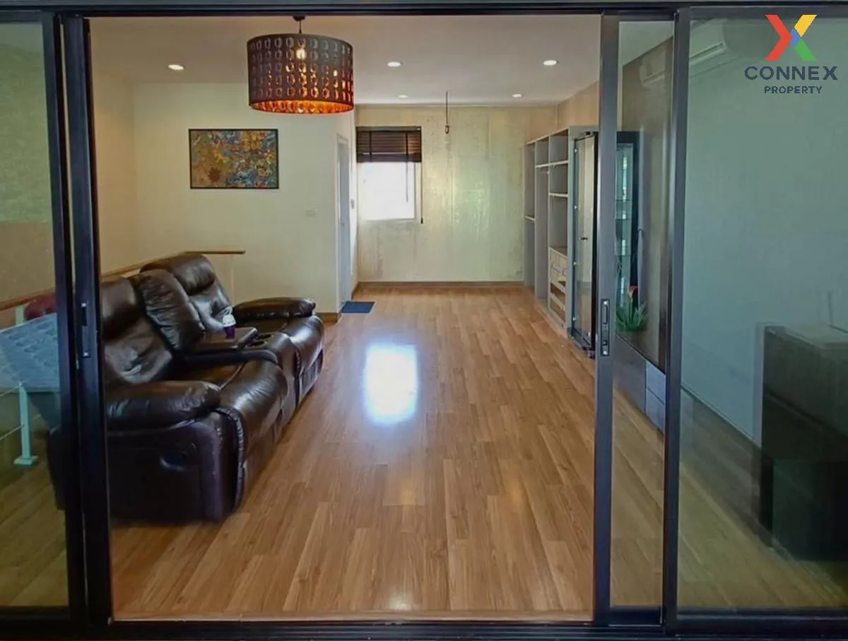 ขายทาวน์เฮ้าส์/ทาวน์โฮม  วิลเลต ซิตี้ พัฒนาการ 38 MRT-กลันตัน (สา