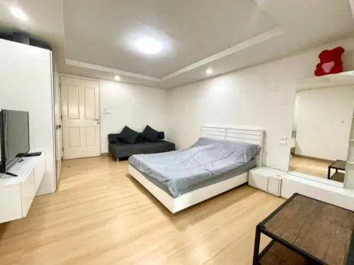 For Sale Condo , Happy Condo Ratchada 18 , Sam Saen Nok , Huai Khwang , Bangkok , CX-96308