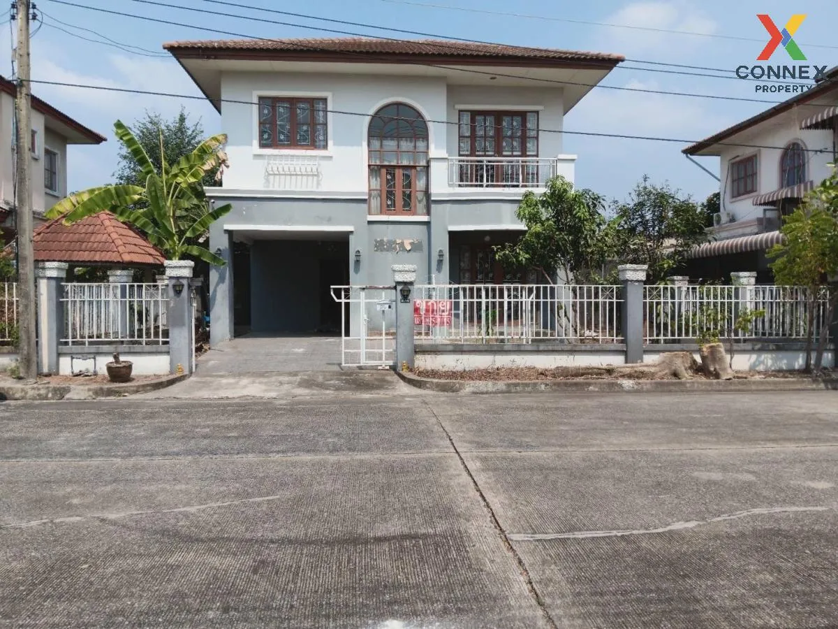 For Sale House , Parichat Klong 4 , Khlong Si , khlong Luang , Pa 1