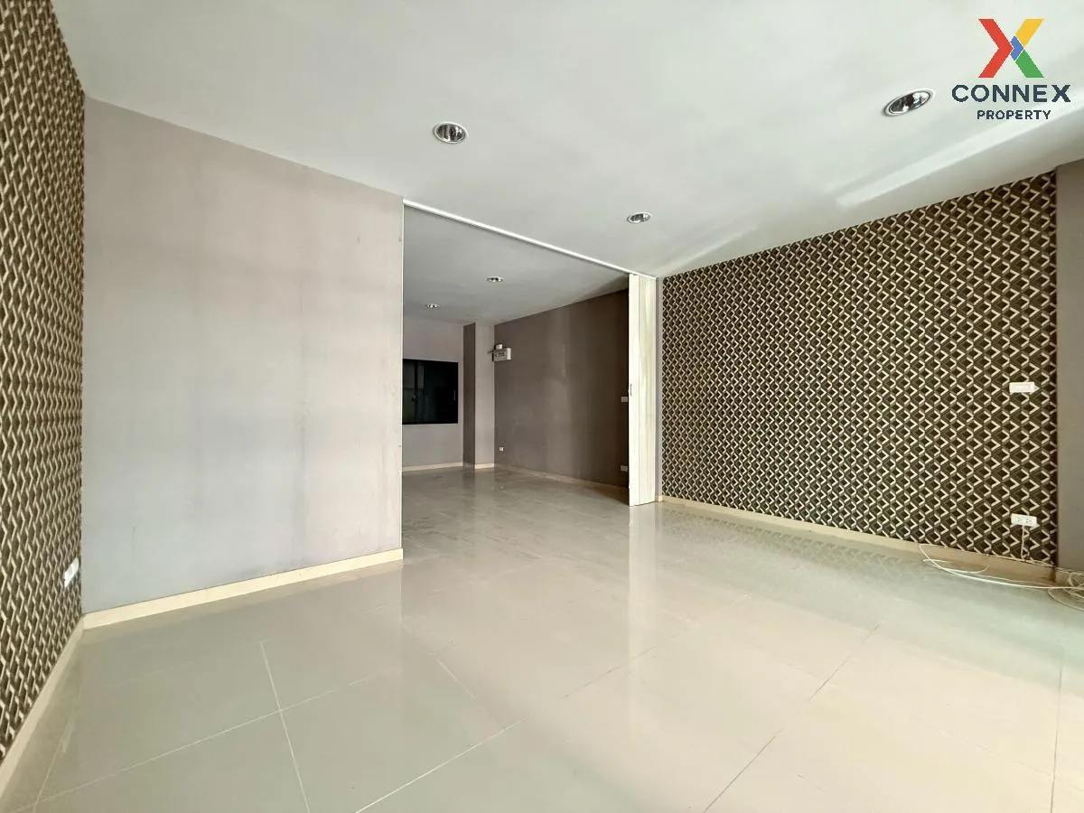 For Sale Townhouse/Townhome  , City Link Rama 9-Srinakarin , Saph