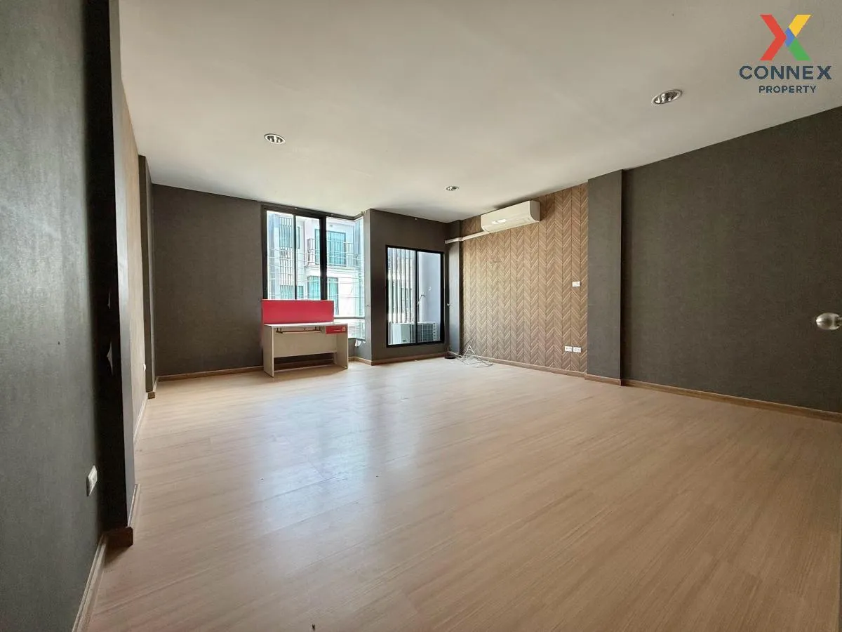 For Sale Townhouse/Townhome  , City Link Rama 9-Srinakarin , Saph