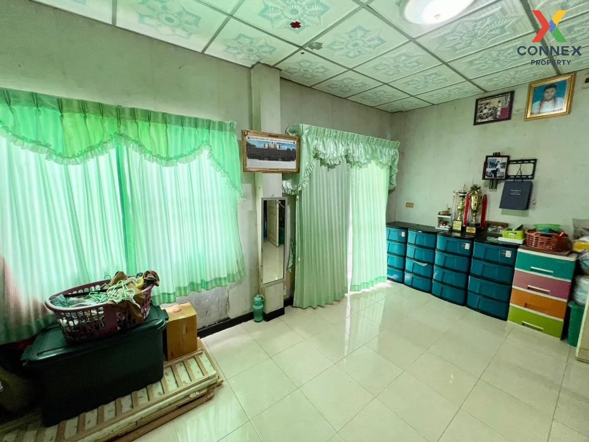 For Sale Townhouse/Townhome  , Chitra Place Village , Suan Luang 