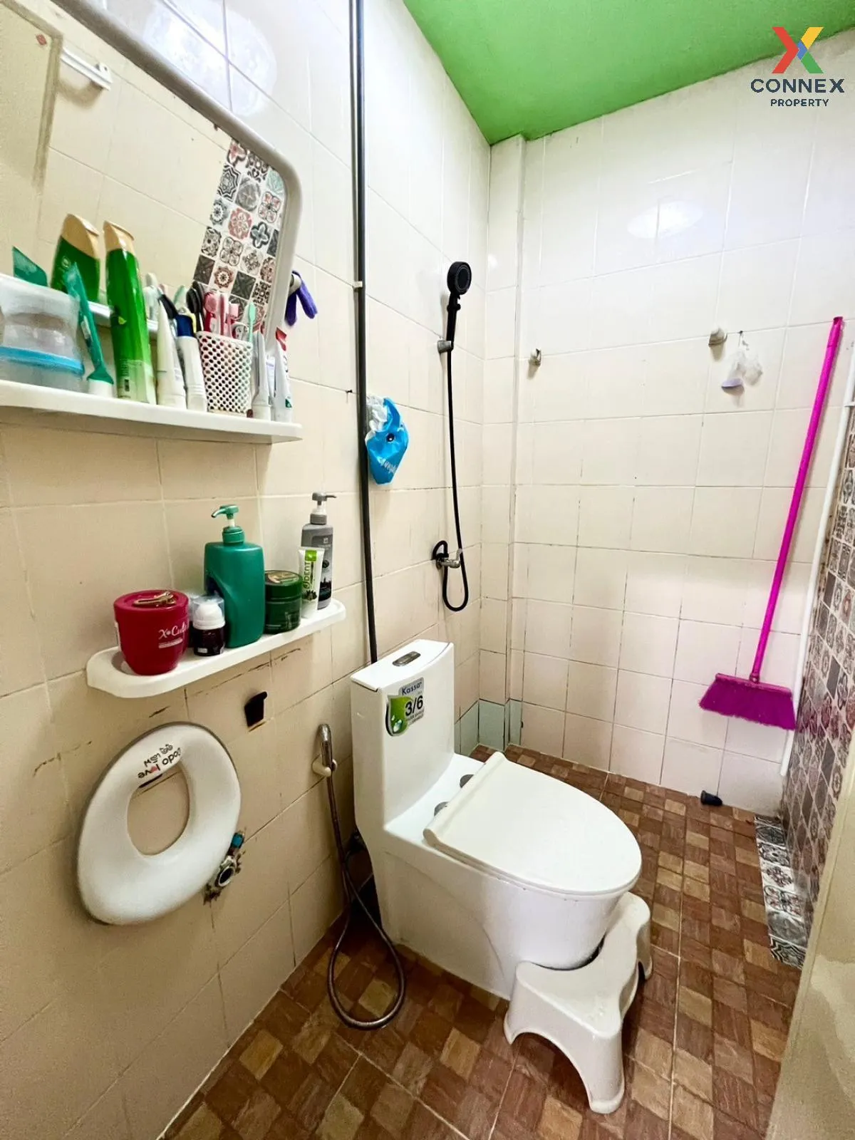 For Sale Townhouse/Townhome  , Chitra Place Village , Suan Luang 