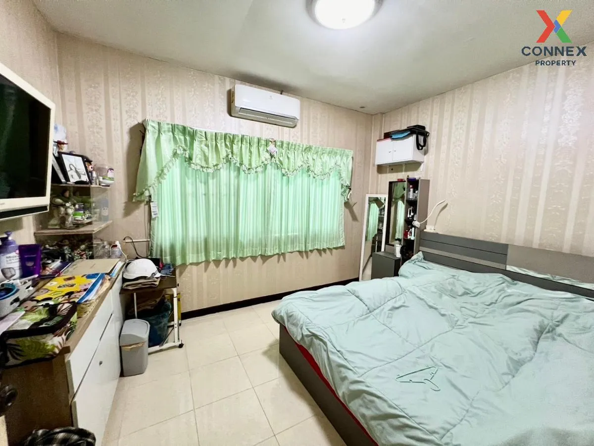 For Sale Townhouse/Townhome  , Chitra Place Village , Suan Luang 