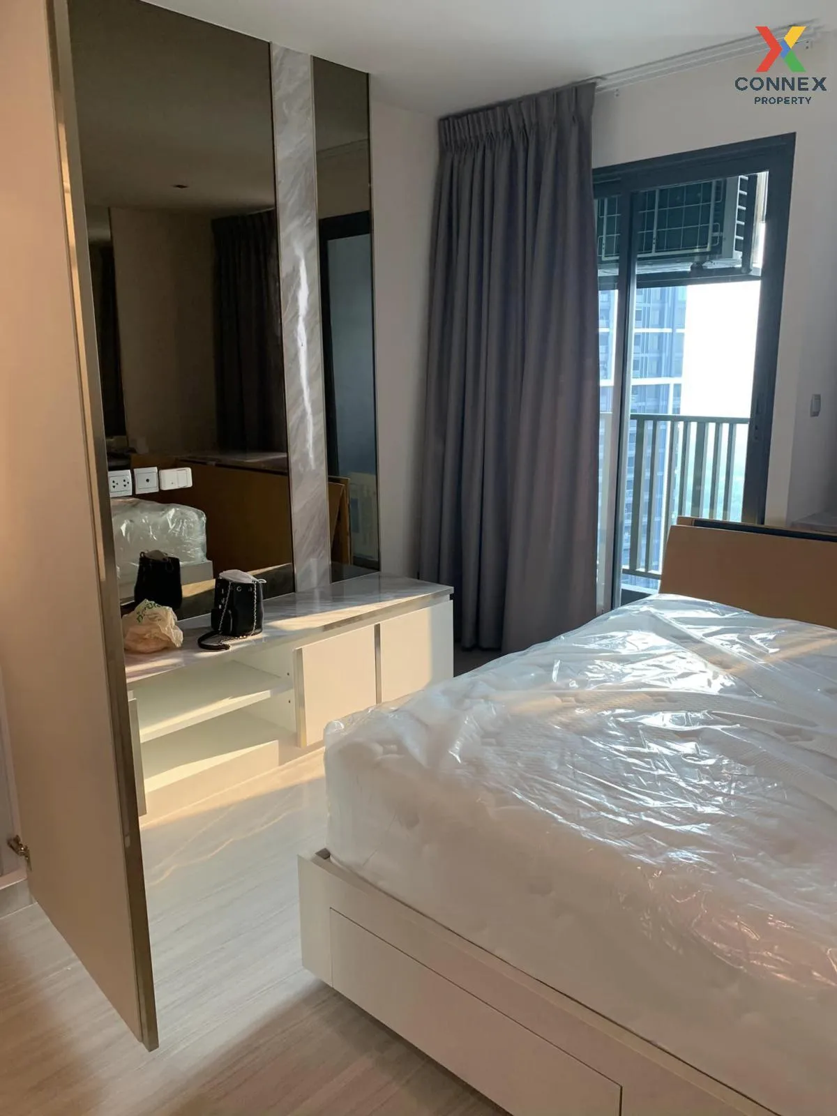 For Rent Condo , Life Ladprao , BTS-Ha Yaek Lat Phrao , Chomphon  4