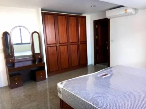 เช่าคอนโด  เดอะ วอเตอร์ฟอร์ด ทองหล่อ 11 BTS-ทองหล่อ คลองตันเหนือ เขต วัฒนา กรุงเทพ CX-96759