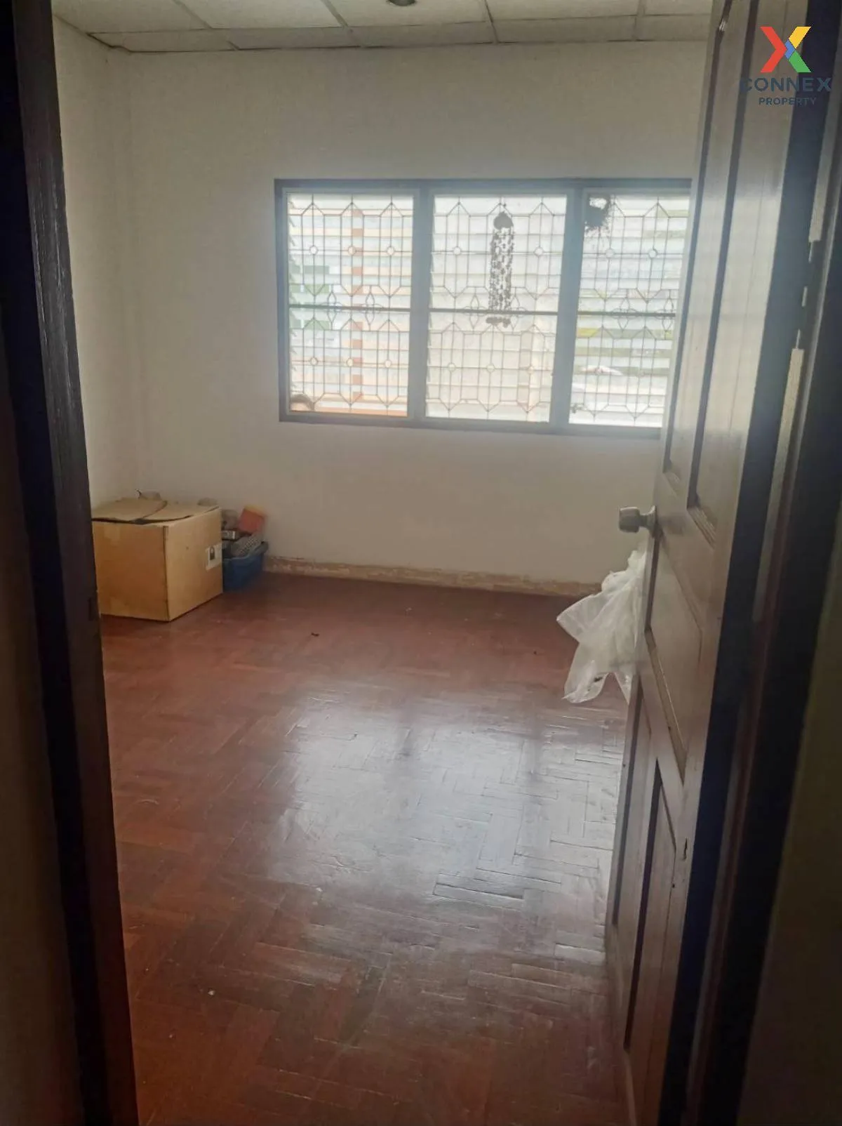 For Sale 2-storey townhouse , Rojana Road , Uthai District , Utha For Sale 2-storey townhouse , Rojana Road , Uthai District , Utha