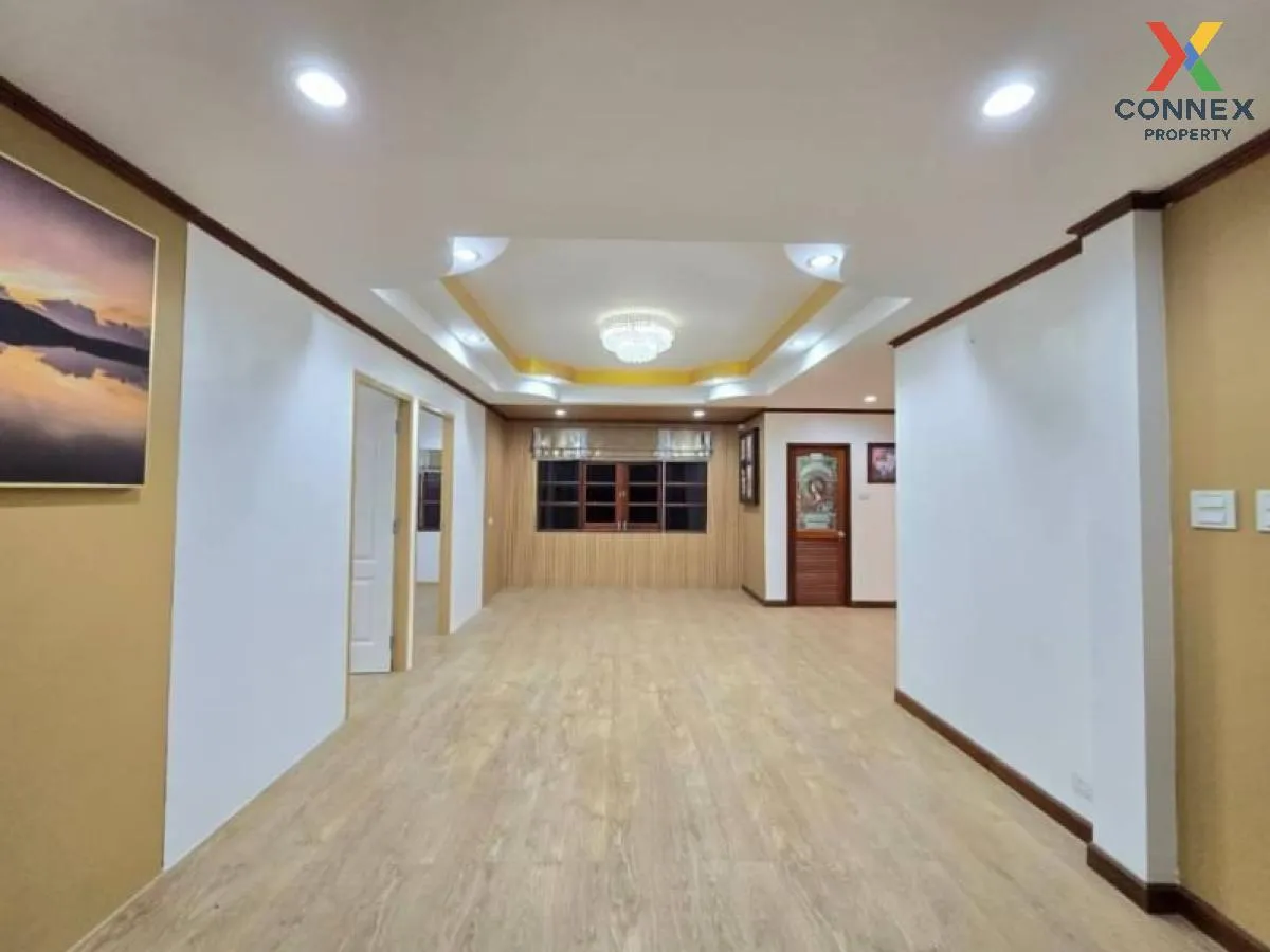 ขายทาวน์เฮ้าส์/ทาวน์โฮม  บ้านบัวทอง 4 บ้านกล้วย-ไทรน้อย รีโนเวทให