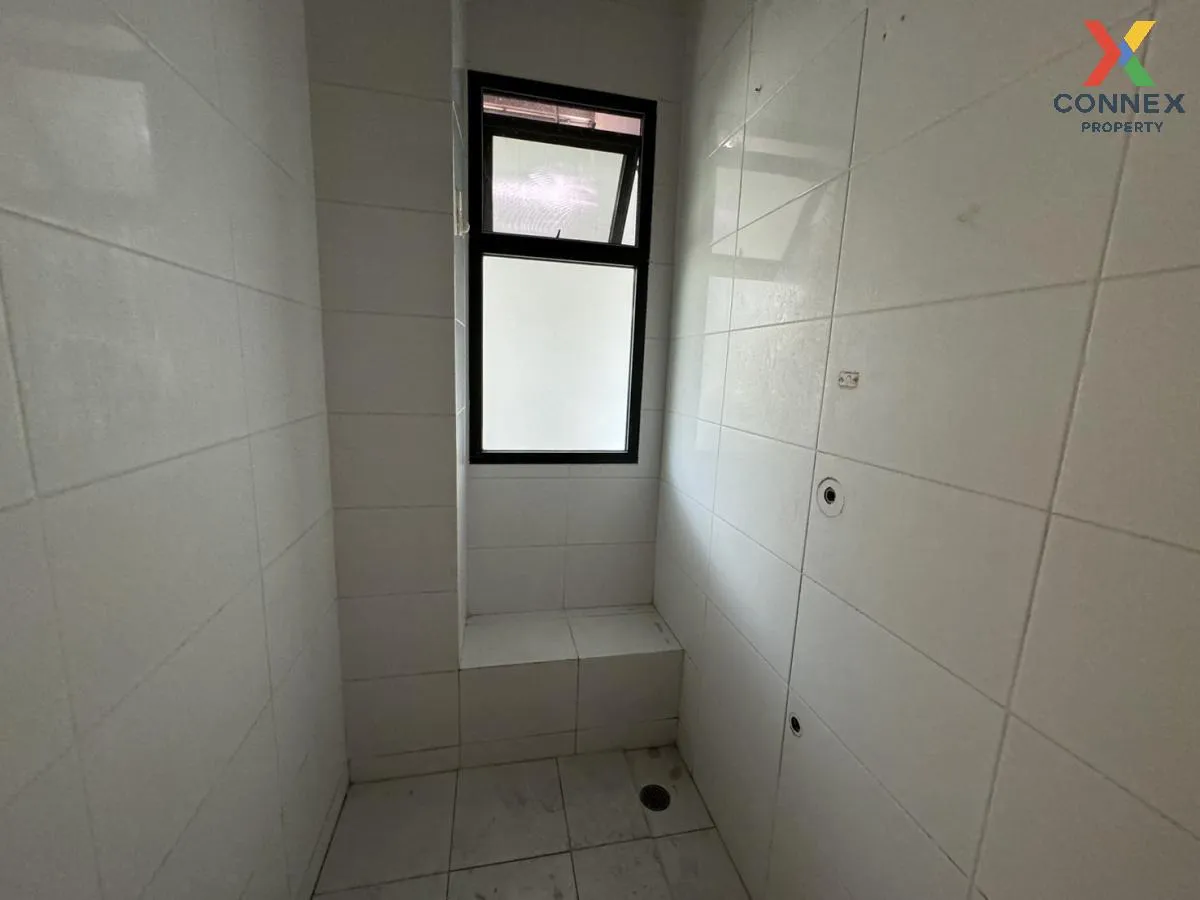 For Sale Townhouse/Townhome  , SIXNATURE KALPAPRUEK , MRT-Lak Son