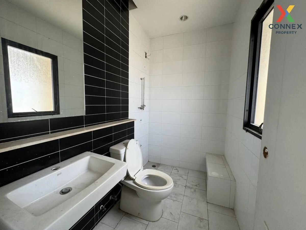 For Sale Townhouse/Townhome  , SIXNATURE KALPAPRUEK , MRT-Lak Son