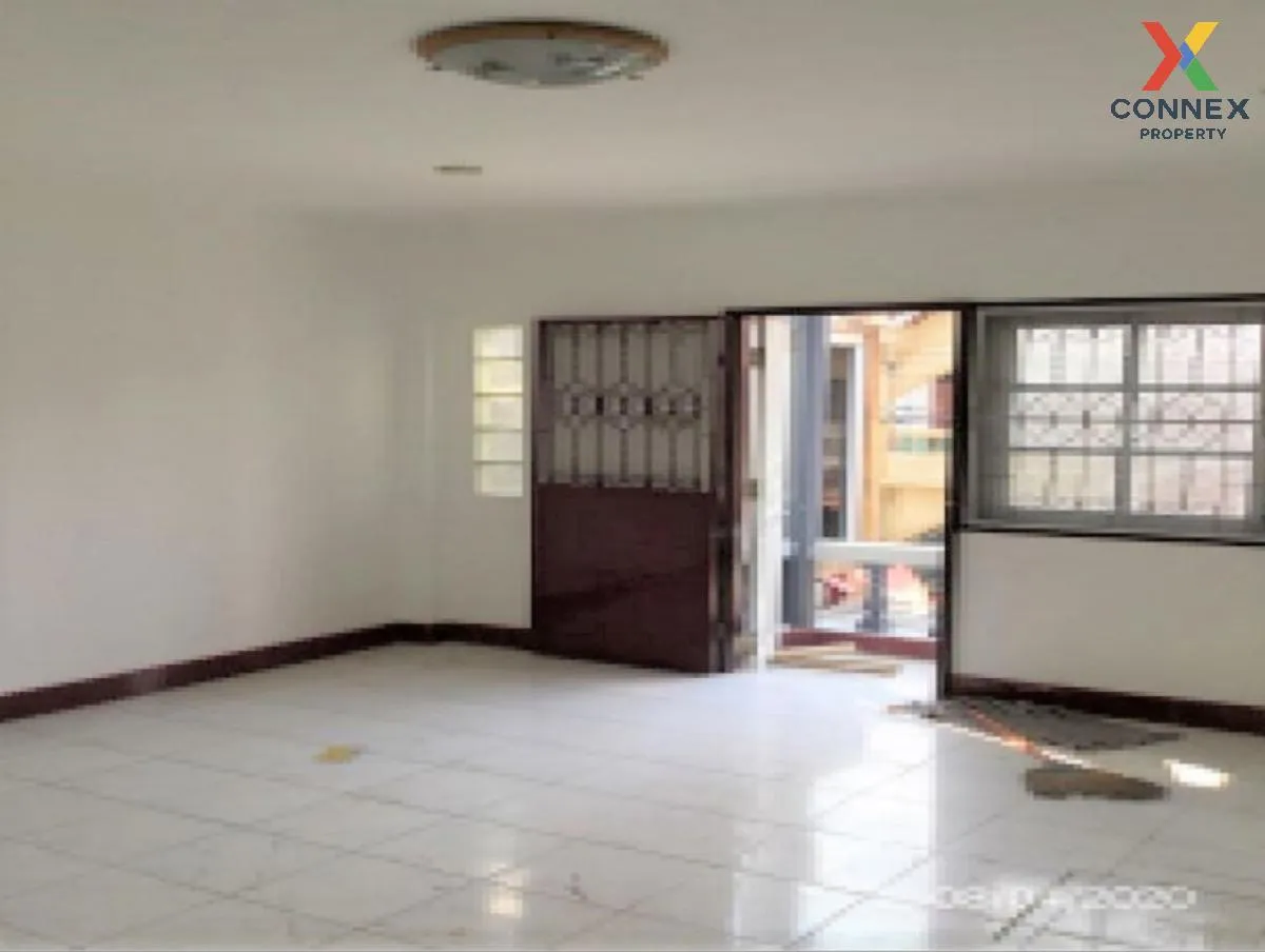 For Sale Townhouse/Townhome  ,  Baan Suksan 7 , Lak Song , Bang K For Sale Townhouse/Townhome  ,  Baan Suksan 7 , Lak Song , Bang K 4