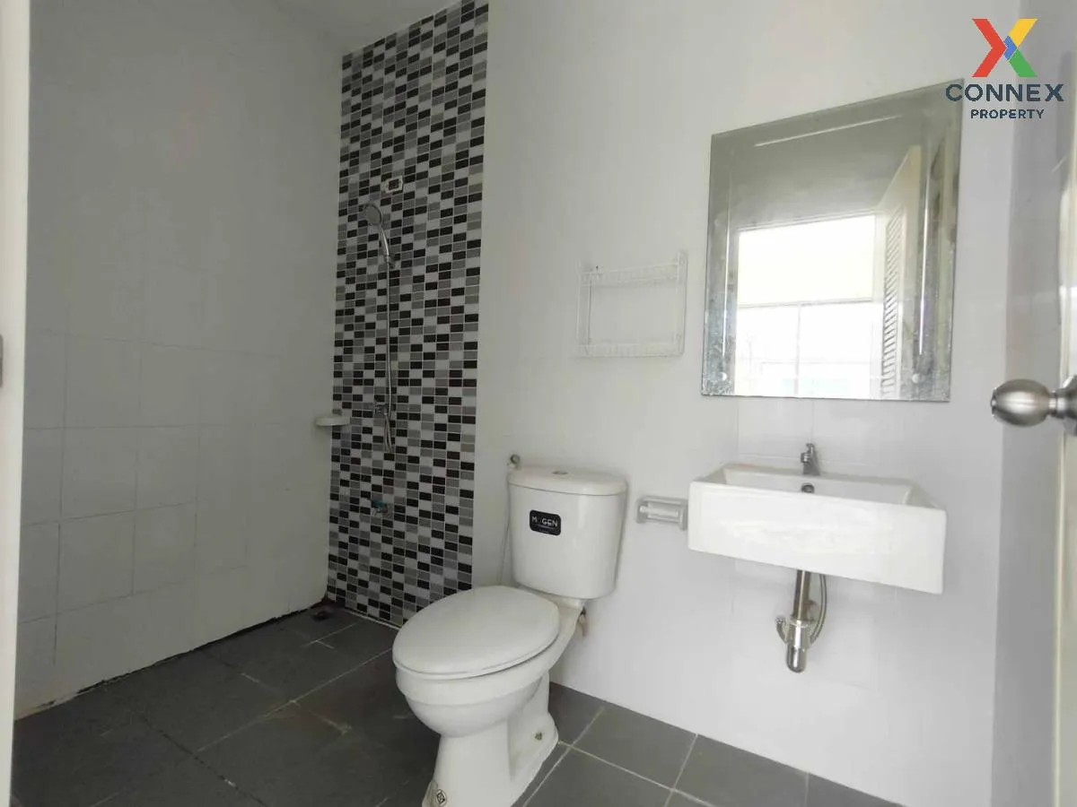For Sale Townhouse/Townhome  , Me Modern Home Bangpa-in , Bang Kr For Sale Townhouse/Townhome  , Me Modern Home Bangpa-in , Bang Kr