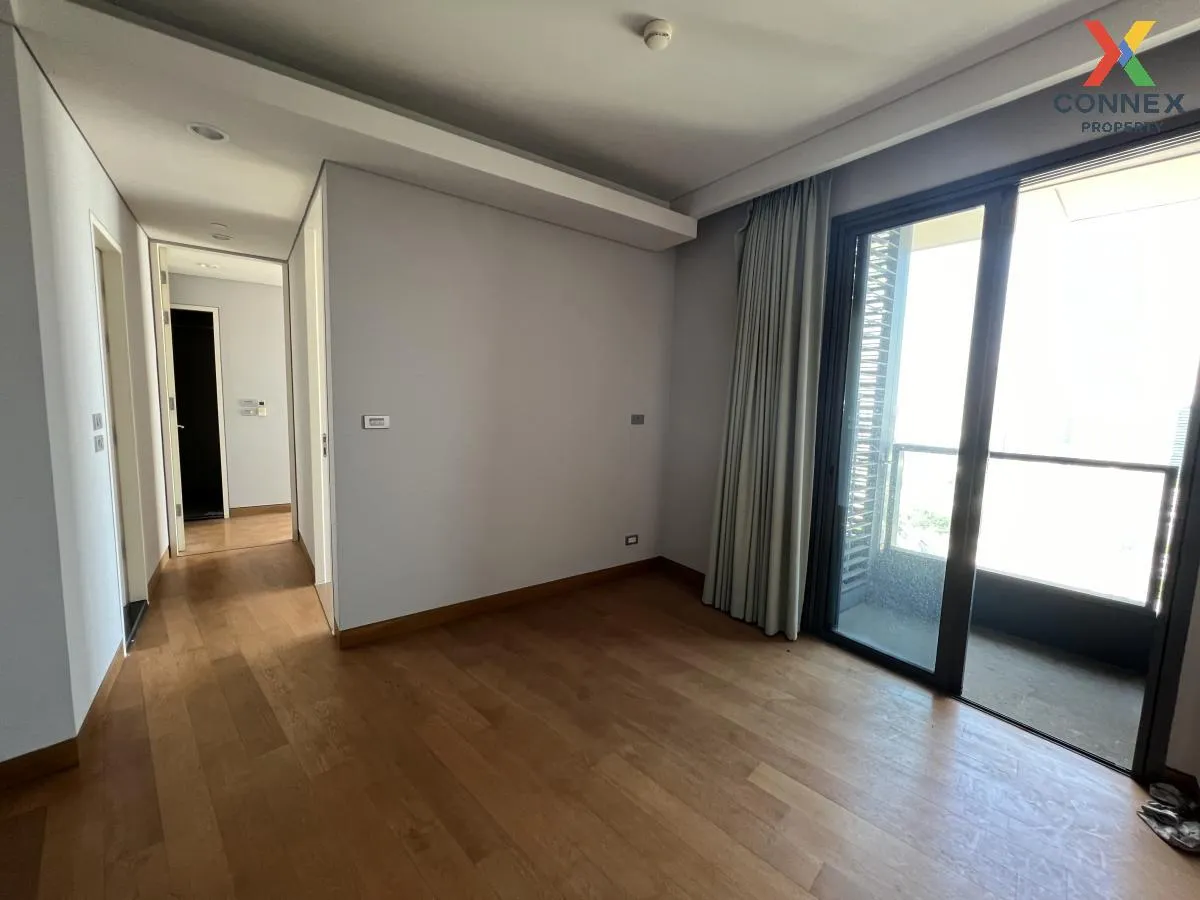 For Sale Condo , The Lumpini 24 , nice view , high floor , BTS-Ph 4