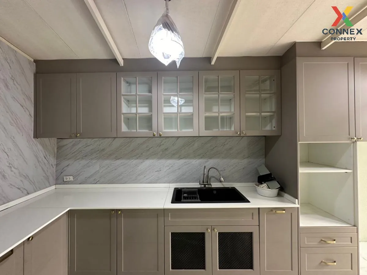 ขายบ้าน  เดอะ วิลเลจ เอ็กซ์คลูซีฟ บางนา กม.10 บางพลีใหญ่ บางพลี ส