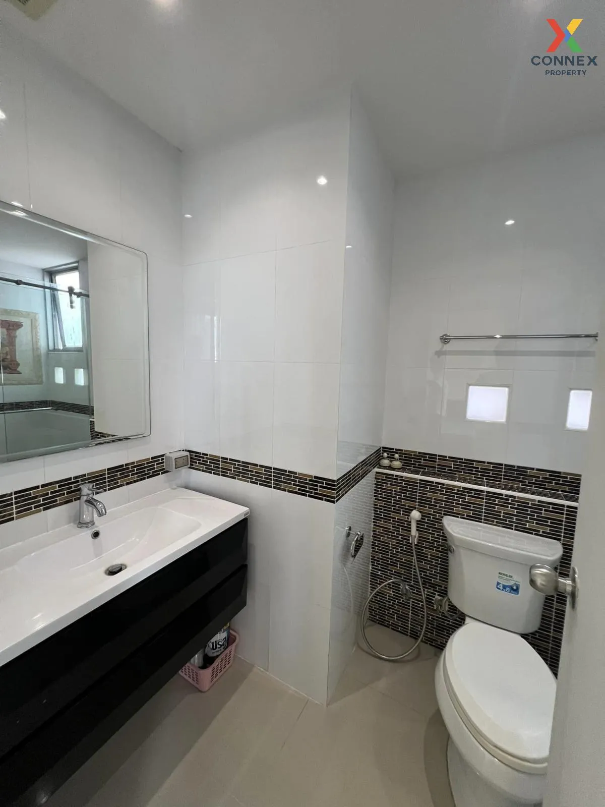 เช่าคอนโด  ปทุมวัน รีสอร์ท BTS-พญาไท ทุ่งพญาไท เขต ราชเทวี กรุงเท