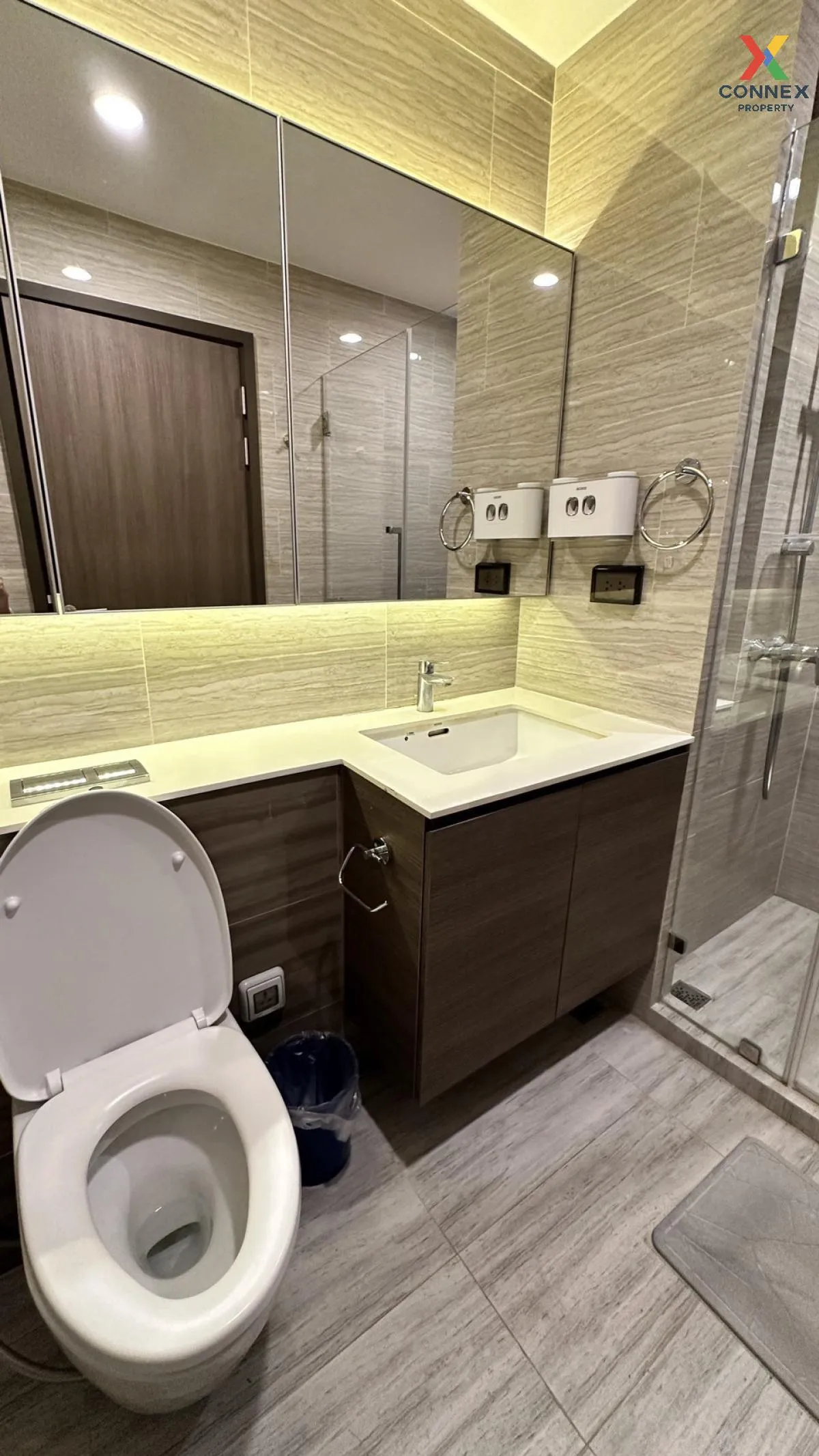 เช่าคอนโด  วิสดอม เอสเซ้นส์ BTS-ปุณณวิถี พระโขนง เขต คลองเตย กรุง