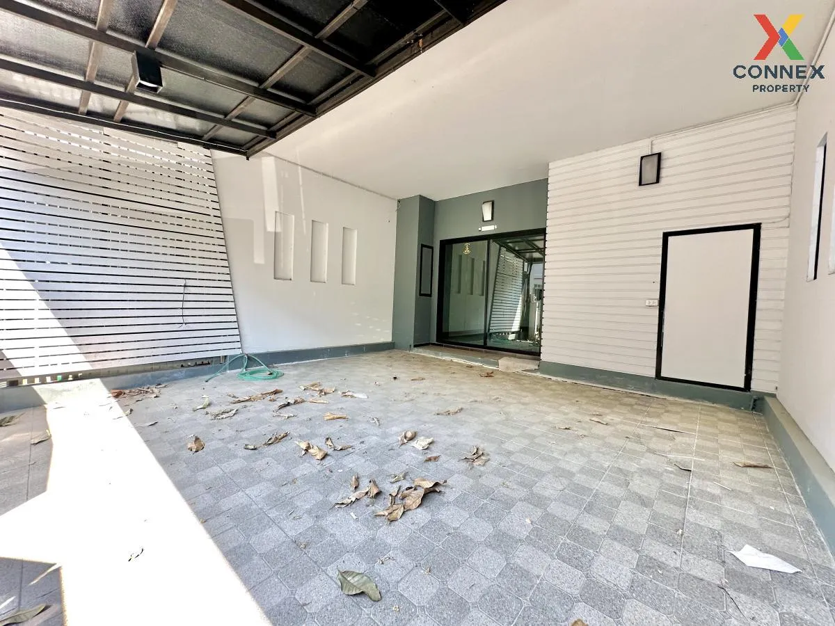 ขายทาวน์เฮ้าส์/ทาวน์โฮม  บ้าน ลภาวัน 3 MRT-ตลาดบางใหญ่ เสาธงหิน บ 2