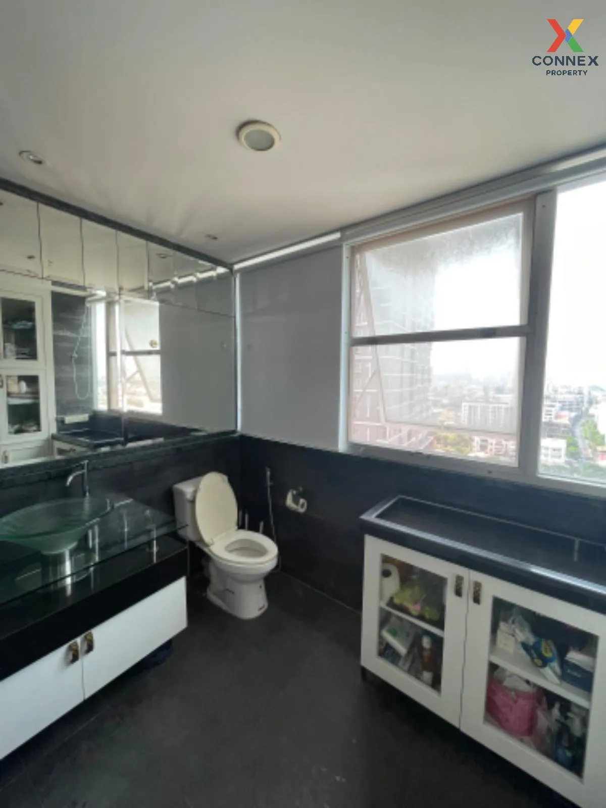 For Sale Condo , St. Louis Grand Terrace , BTS-Saint Louis , Yann