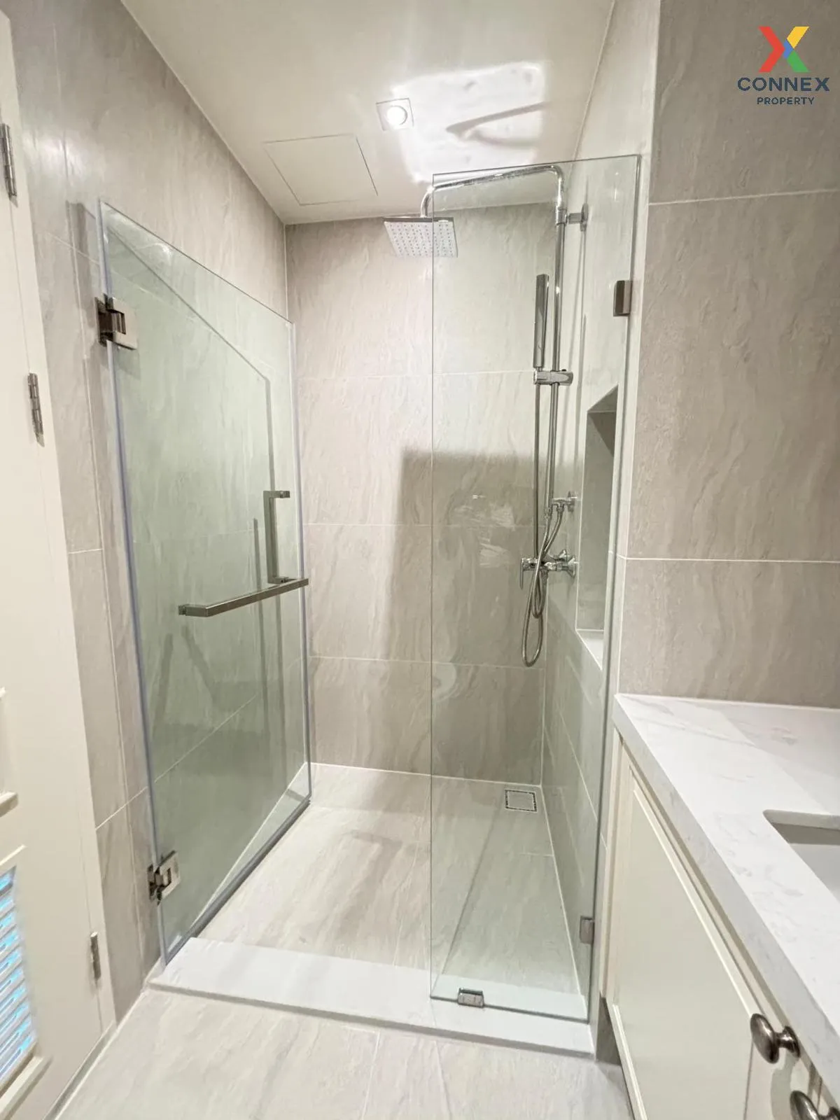 เช่าคอนโด  อัลติจูด ซิมโฟนี เจริญกรุง BTS-สะพานตากสิน วัดพระยาไกร