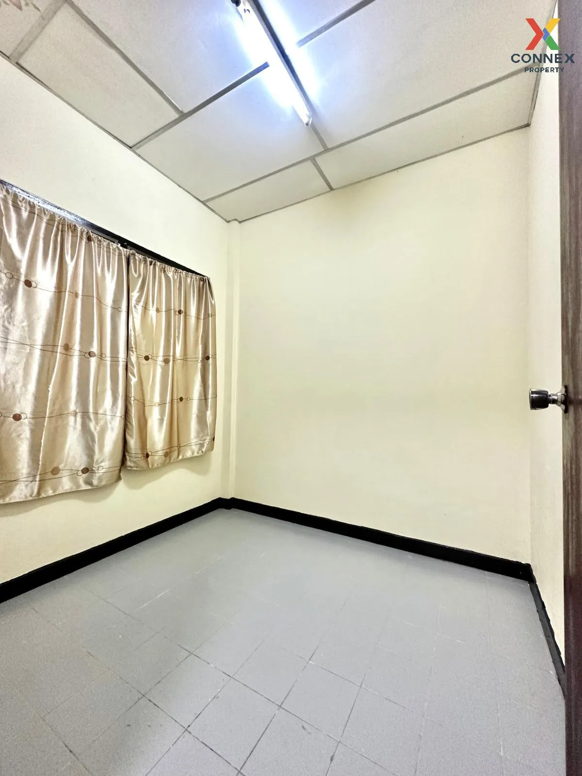 ขายทาวน์เฮ้าส์/ทาวน์โฮม  บ้านเสนาวิลล่า 3 ท่าแร้ง เขต บางเขน กรุง