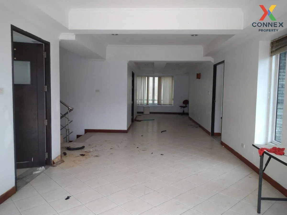 For Sale Home Office Phuket , nice view , high floor , corner uni 4