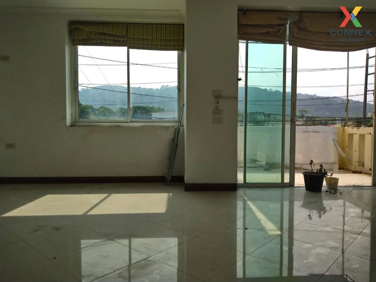For Sale Home Office Phuket , nice view , high floor , corner uni