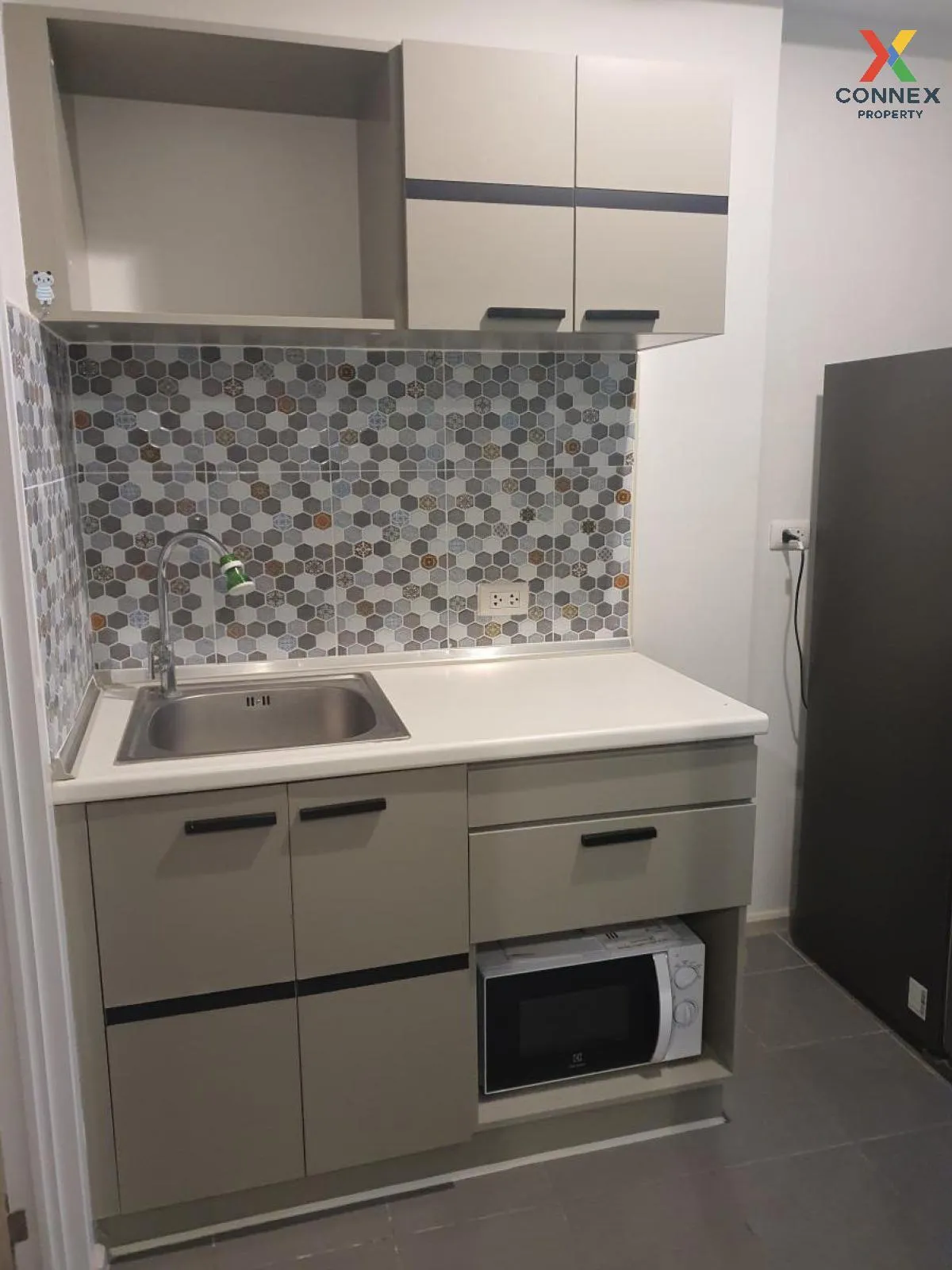 ขายคอนโด  ดิ เอ็กซ์เซล กรูฟ ลาซาล 52 BTS-แบริ่ง บางนา เขต บางนา ก