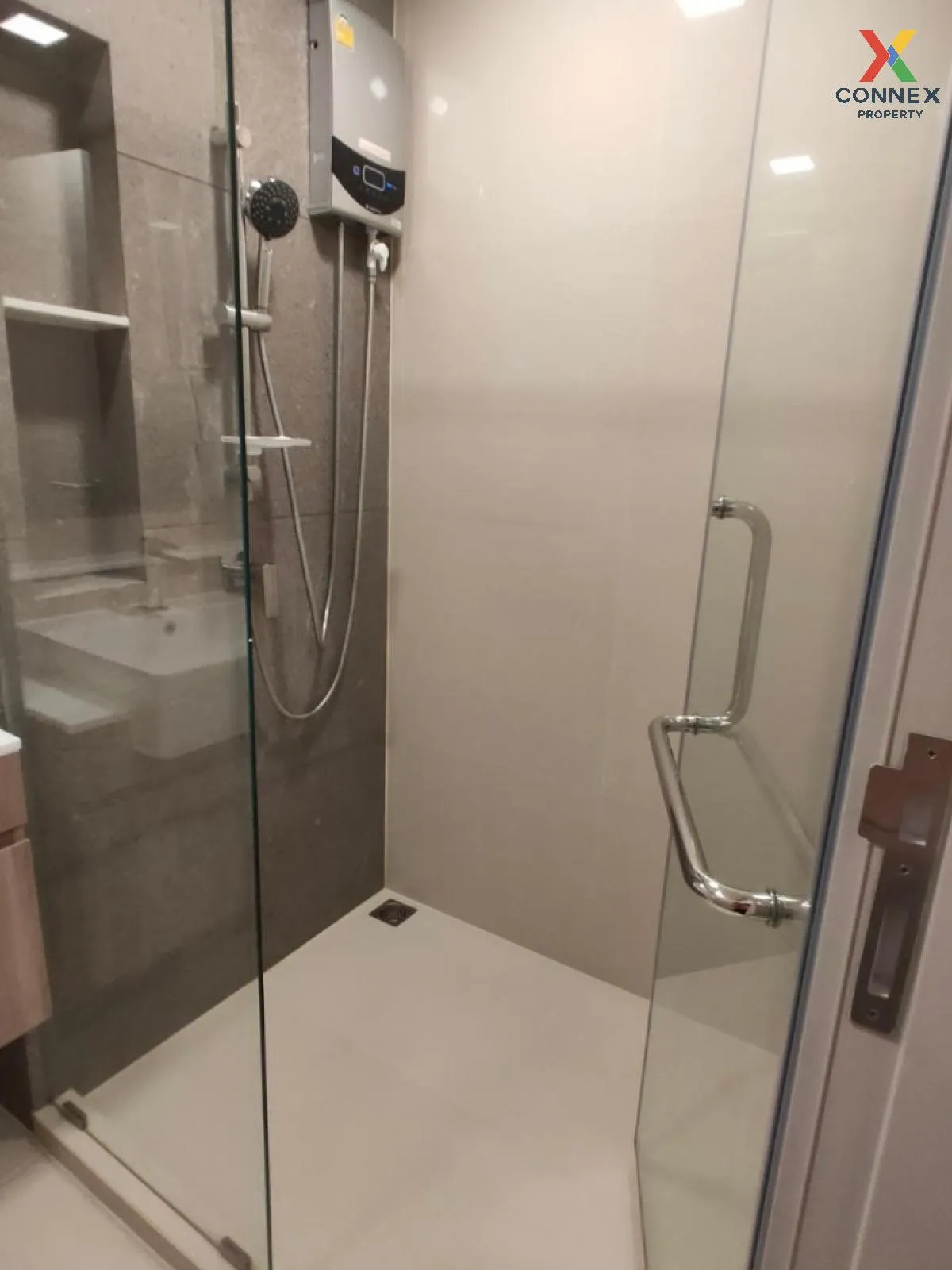 For Rent Condo , QUINTARA ARTE Sukhumvit 52 , Bang Chak , Phra Kh