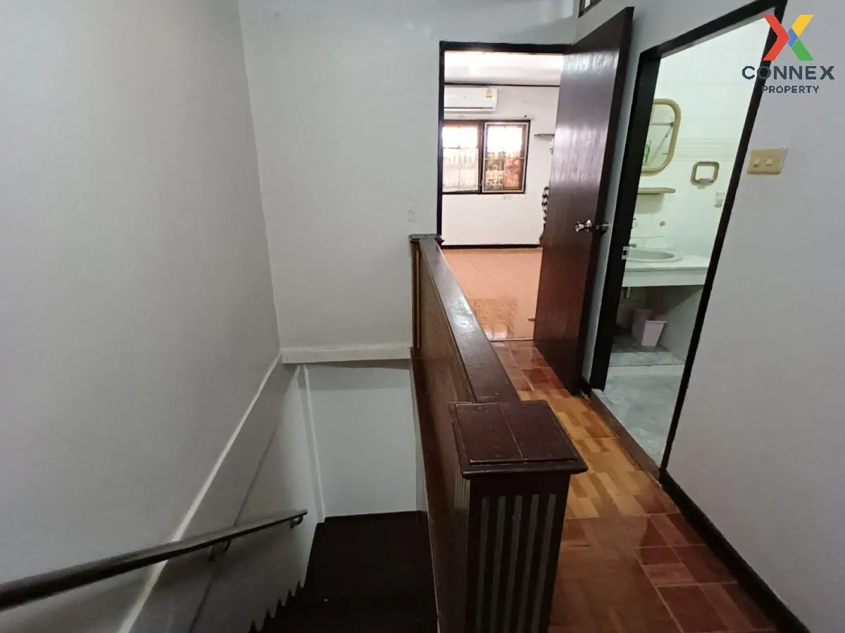 ขายทาวน์เฮ้าส์/ทาวน์โฮม  บ้านแกรนด์วิลเลจ ลาดพร้าว 80/3 วังทองหลา