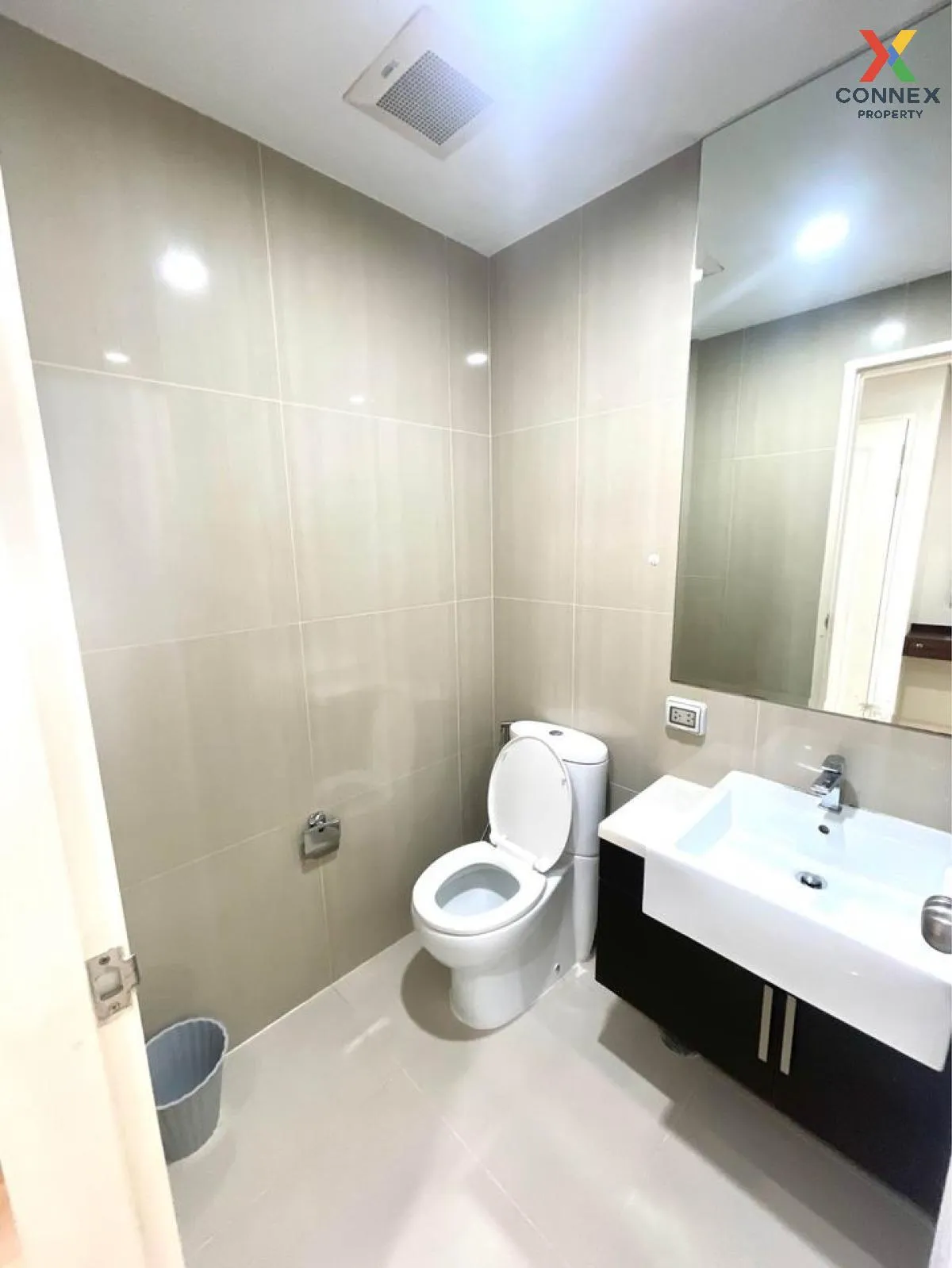 เช่าคอนโด  วิลล่า อโศก MRT-เพชรบุรี มักกะสัน เขต ราชเทวี กรุงเทพ 