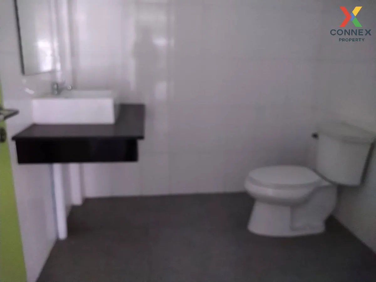 For Sale Commercial Building. Nakhon Pathom  , high floor , wide 