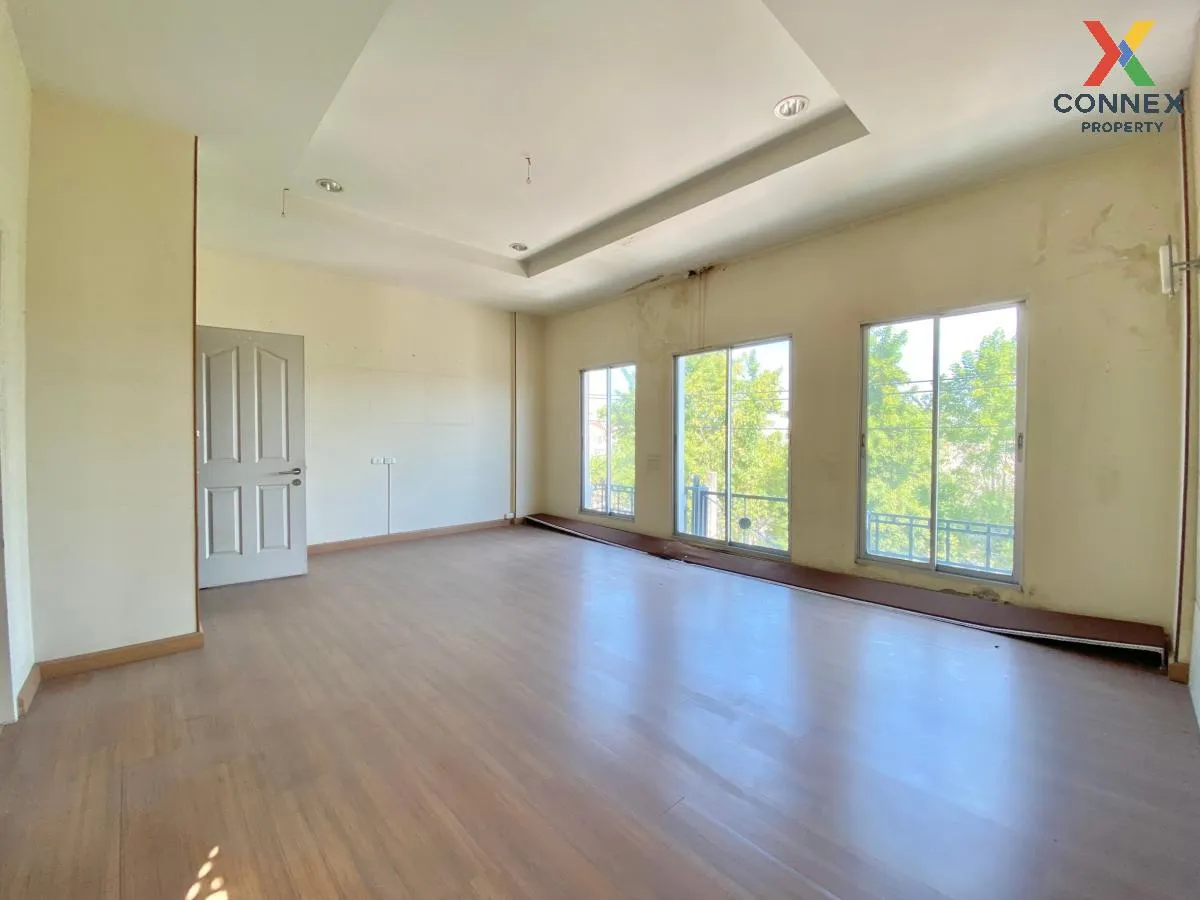 For Sale Townhouse/Townhome  ,  Baan Klang Muang The Royal Monaco