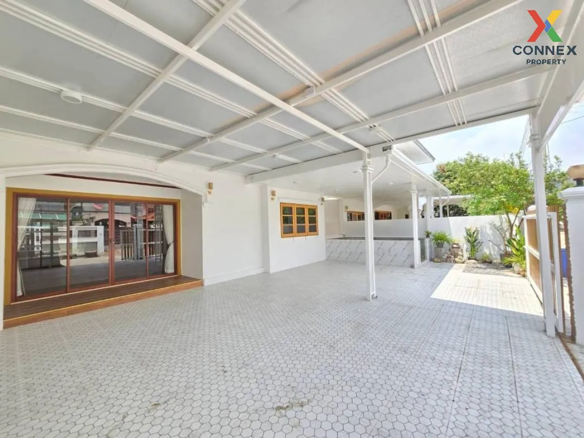 For Sale House , Baan Buathong 4 Baan Kluay-Sai Noi , corner unit For Sale House , Baan Buathong 4 Baan Kluay-Sai Noi , corner unit 3