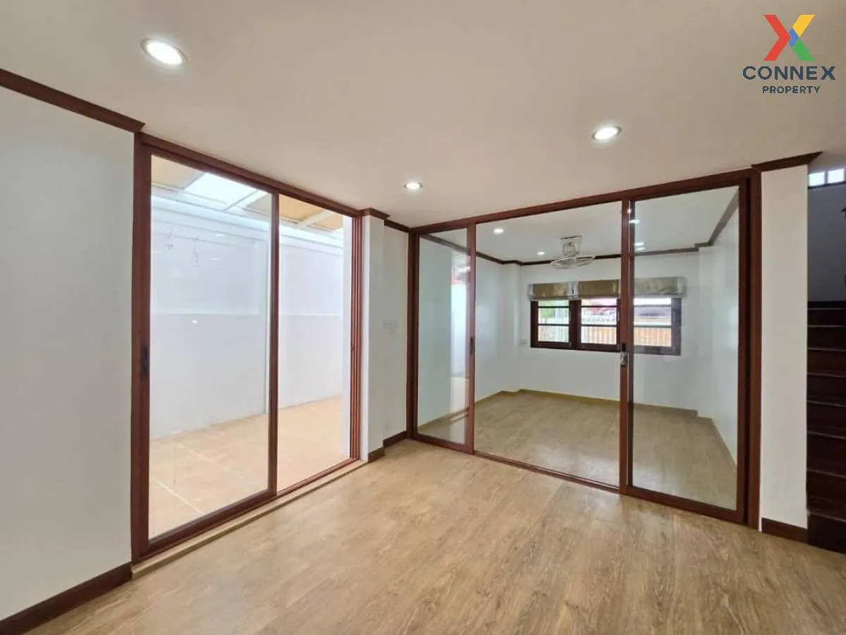 For Sale House , Baan Buathong 4 Baan Kluay-Sai Noi , corner unit For Sale House , Baan Buathong 4 Baan Kluay-Sai Noi , corner unit