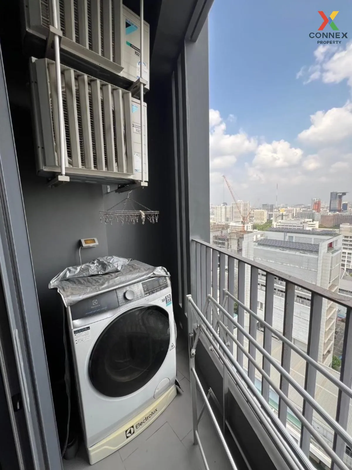 For Sale Condo , Triple Y Residence , MRT-Sam Yan , Wang Mai , Pa For Sale Condo , Triple Y Residence , MRT-Sam Yan , Wang Mai , Pa