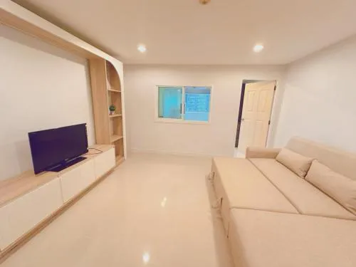 เช่าคอนโด  ไอทีเอฟ ทาวน์เวอร์ BTS-ช่องนนทรี สีลม เขต สาทร กรุงเทพ CX-98253