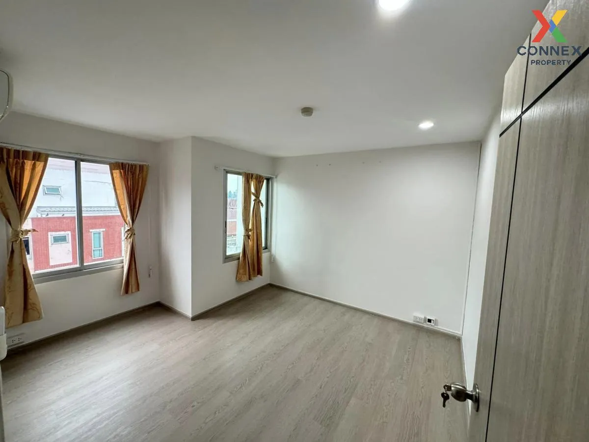 For Sale Condo , Chateau In Town Ratchada 13 , MRT-Huai Khwang ,  For Sale Condo , Chateau In Town Ratchada 13 , MRT-Huai Khwang ,