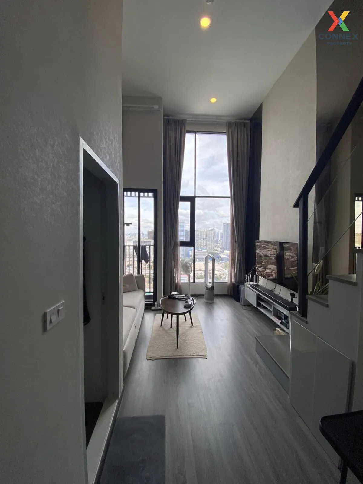 เช่าคอนโด  ไนท์บริดจ์ สเปซ รัชโยธิน ดูเพล็กซ์ BTS-พหลโยธิน 24 จตุ 1