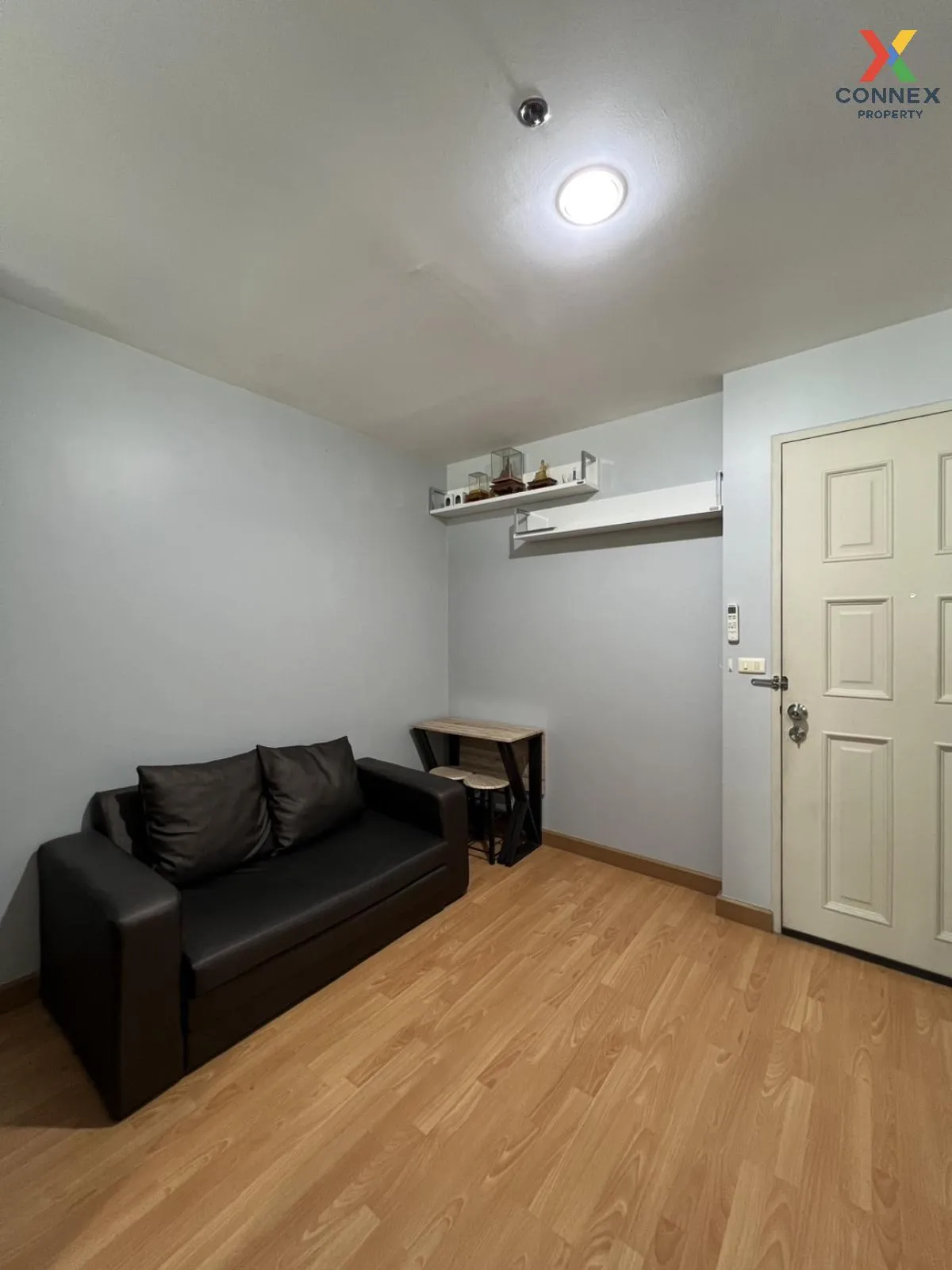 For Rent Condo , Life @ Ratchada (Ladprao 36) , corner unit , BTS 1