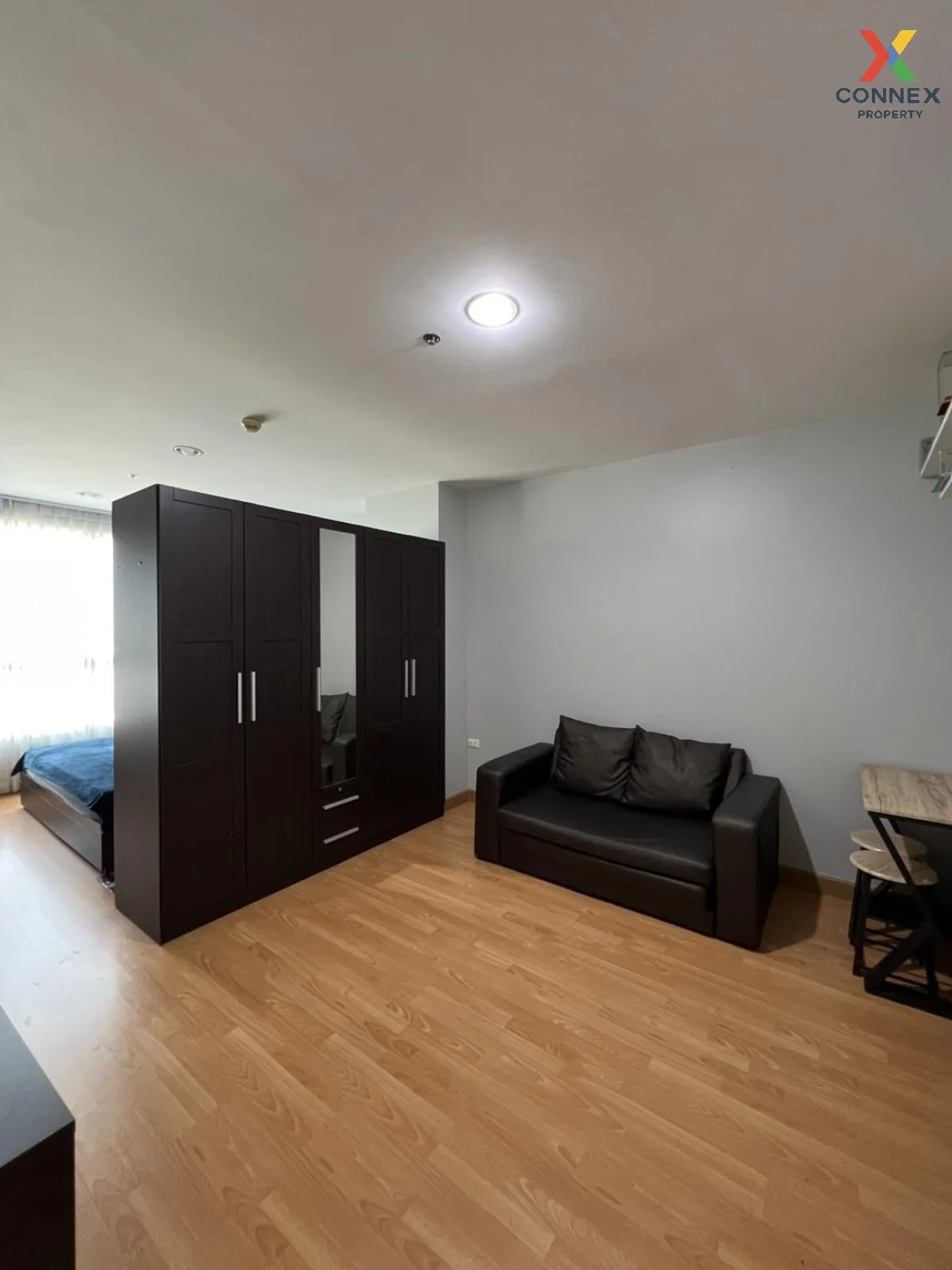 For Rent Condo , Life @ Ratchada (Ladprao 36) , corner unit , BTS 2