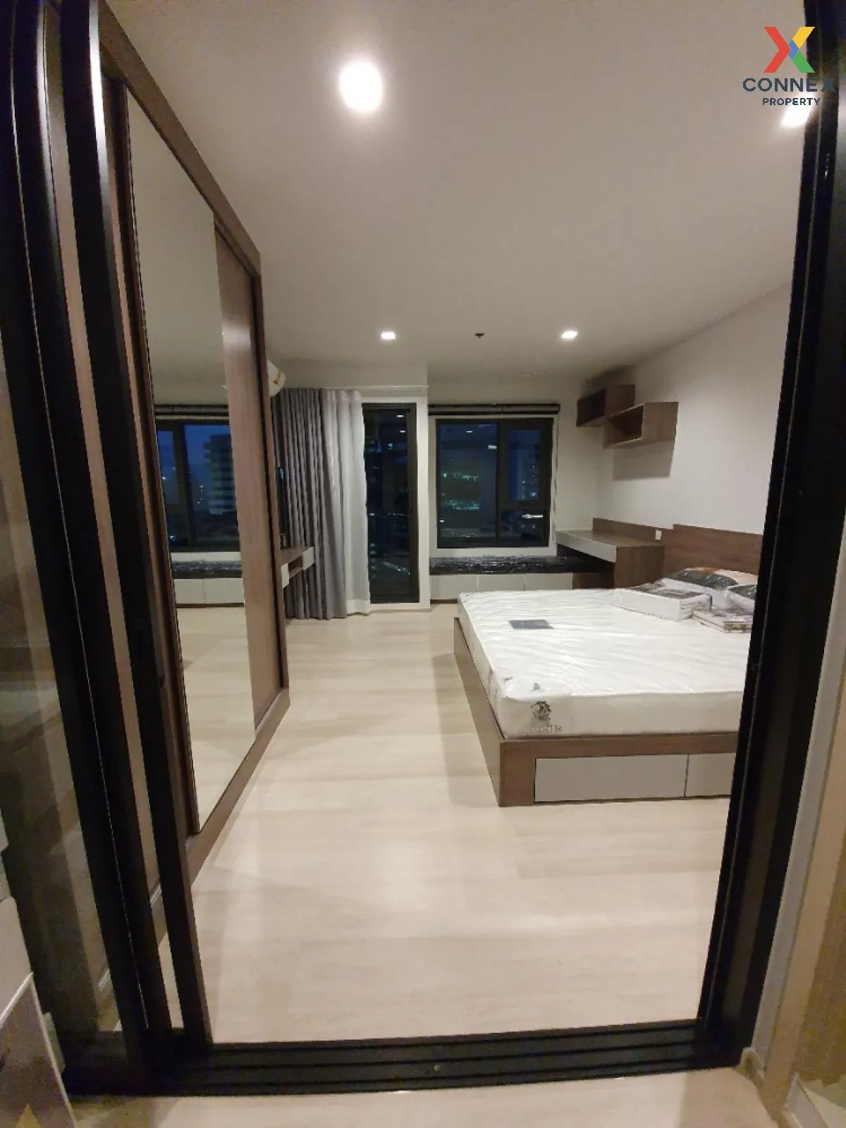 For Sale Condo , Life One Wireless , BTS-Phloen Chit , Lumpini ,  3