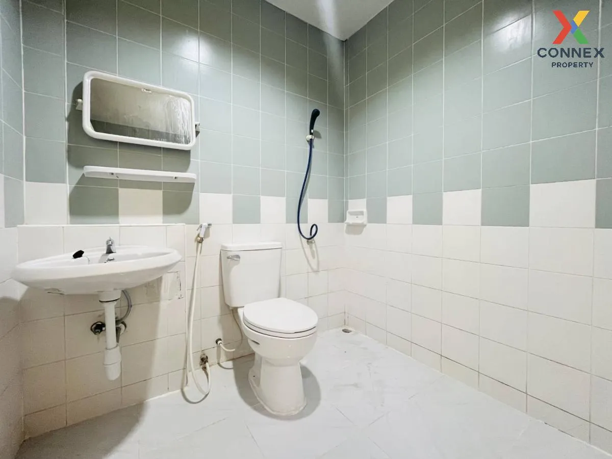 For Sale Townhouse/Townhome  , Wisetsuk Nakhon 19 , newly renovat