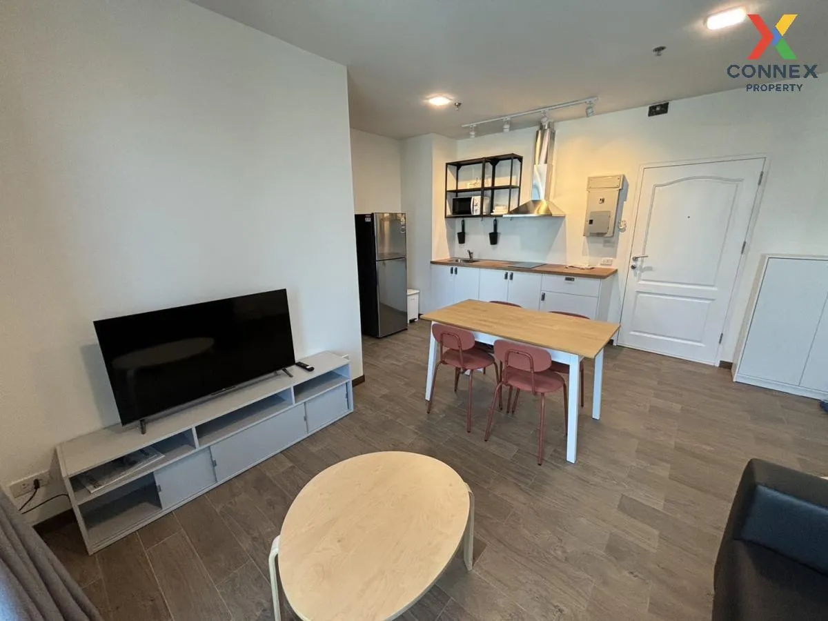 For Rent Condo , Sathorn House , BTS-Saint Louis , Silom , Bang R 2