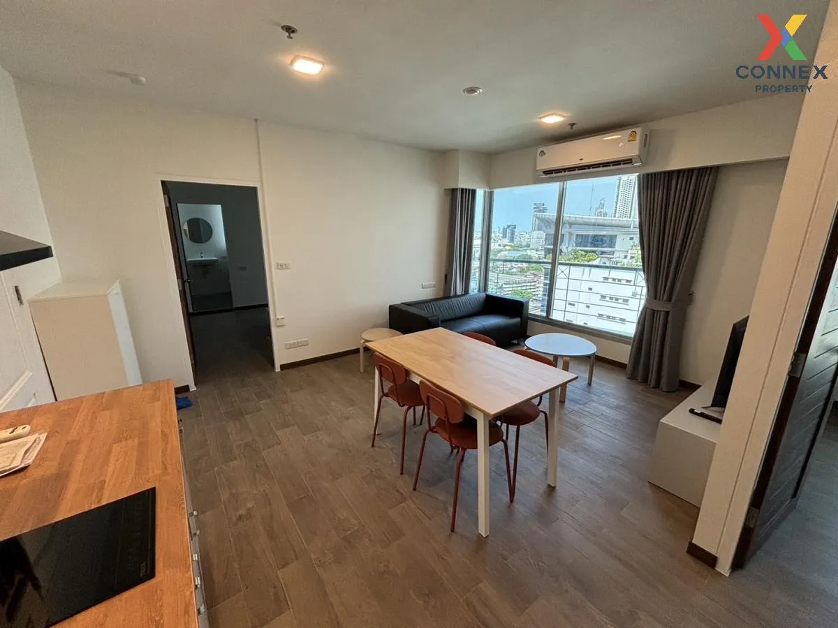 For Rent Condo , Sathorn House , BTS-Saint Louis , Silom , Bang R 3