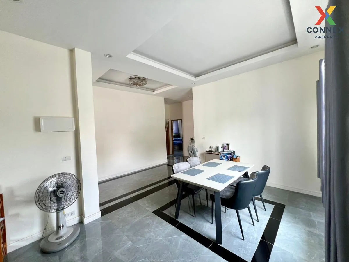 ขายบ้าน  พารากอน พาร์ค เมืองพัทยา บางละมุง ชลบุรี CX-98776