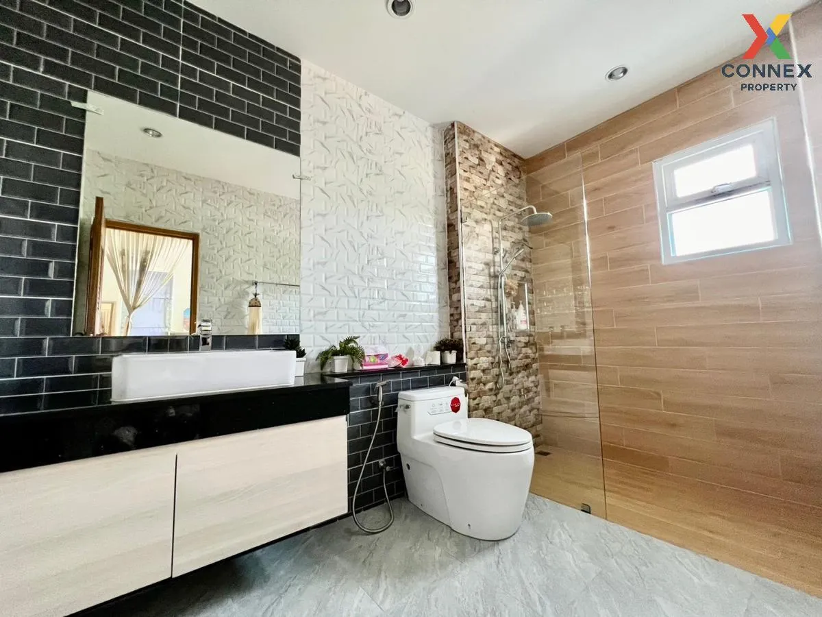 ขายบ้าน  พารากอน พาร์ค เมืองพัทยา บางละมุง ชลบุรี CX-98776