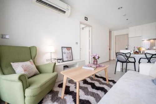 เช่าคอนโด  ริทึ่ม สุขุมวิท 42 BTS-เอกมัย พระโขนง เขต คลองเตย กรุงเทพ CX-98845