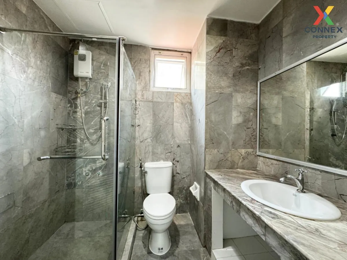 For Rent Townhouse/Townhome  , Varathorn Ville Pattanakarn 44 , S