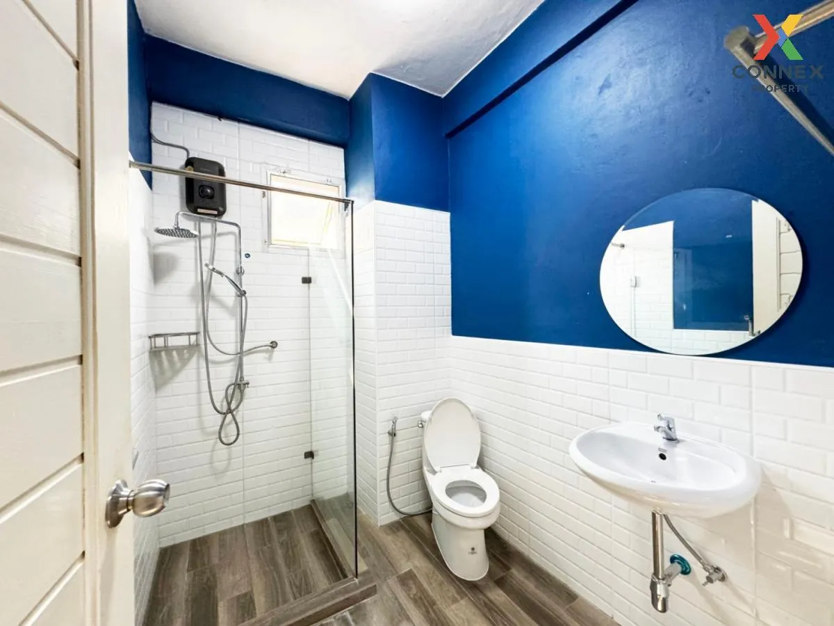 For Rent Townhouse/Townhome  , Varathorn Ville Pattanakarn 44 , S