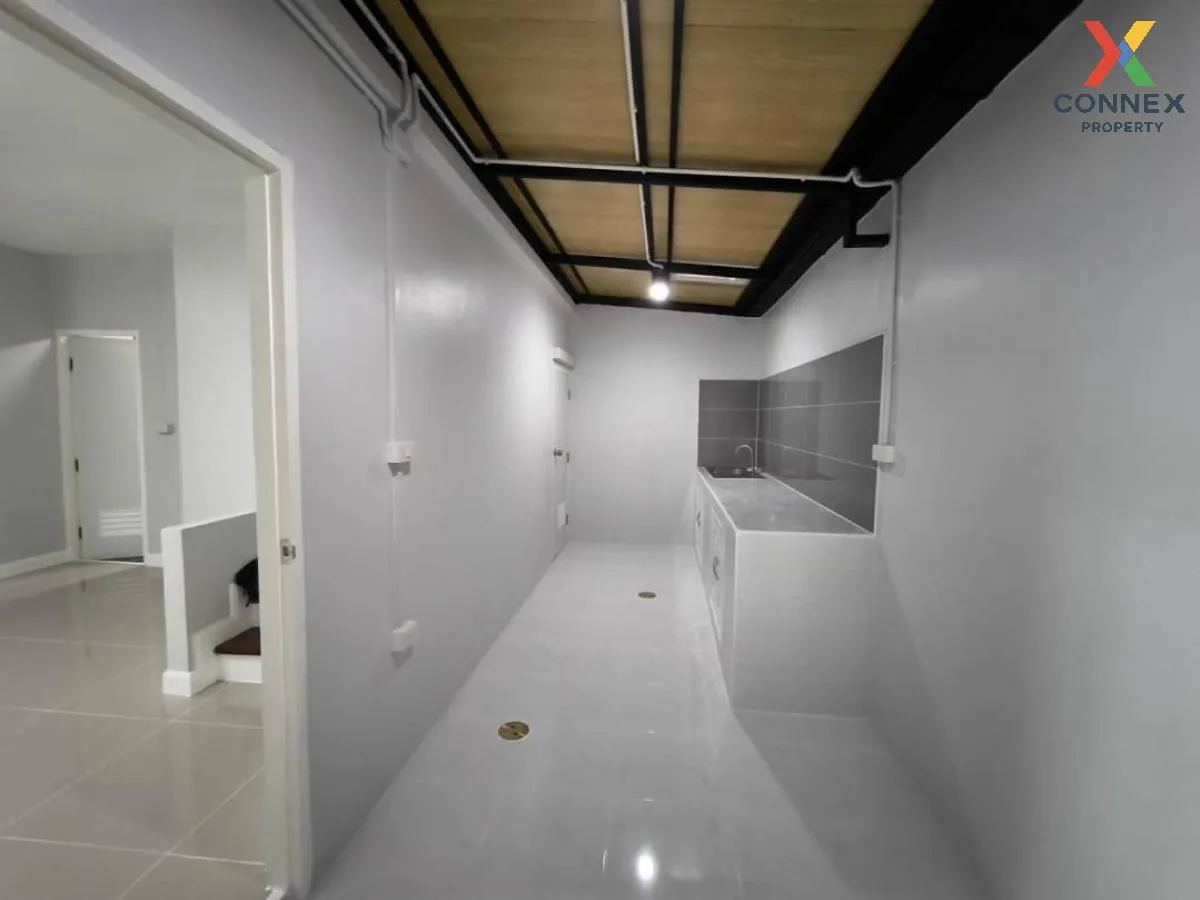 ขายทาวน์เฮ้าส์/ทาวน์โฮม  พฤกษา 3 ซ.วัดลาดปลาดุก วิวสวย หน้ากว้าง 